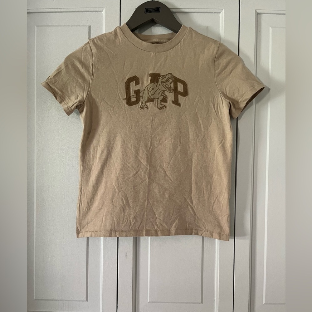 GAP Beige dinosaur tee